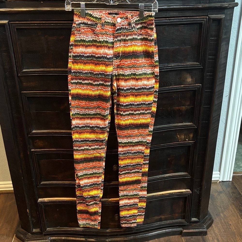 New NWOT Kate Spade Jeans 25 Low Rise Denim Marble Stripe Print
Saturday Retro